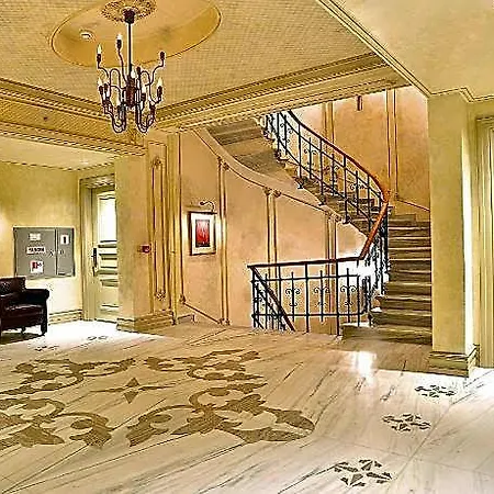 Taxim Lounge Hotel 4*