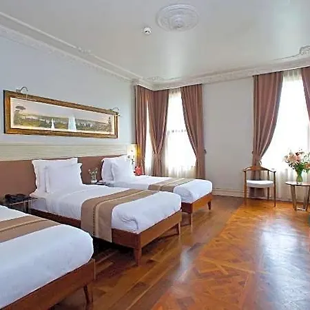 Hotel Taxim Lounge 4*