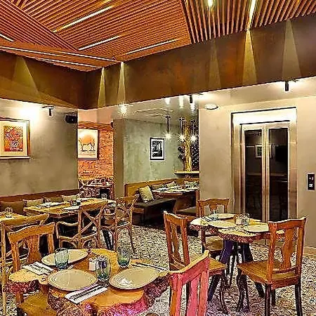 Taxim Lounge Hotel 4*