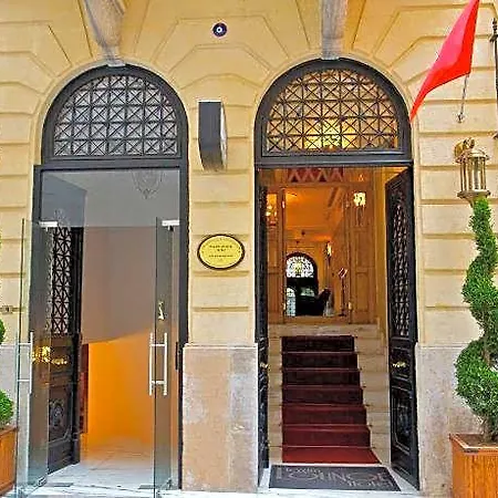 Taxim Lounge Hotel 4*